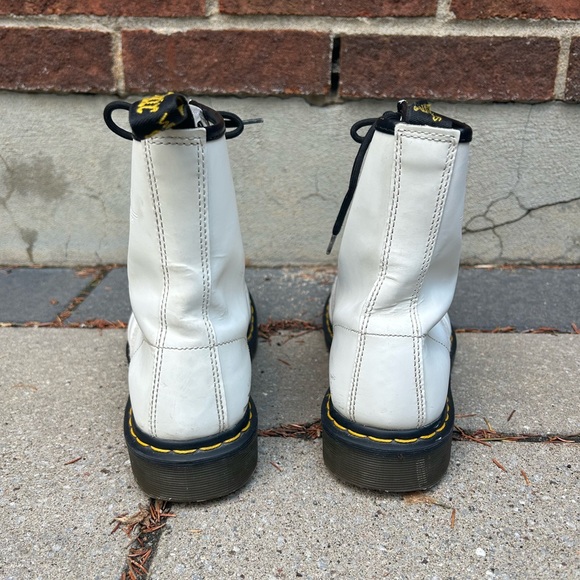 Dr Martens white boots - Picture 5 of 16